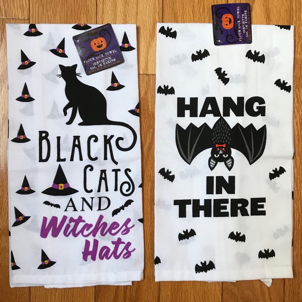 Set of 2 Halloween Hand Towels